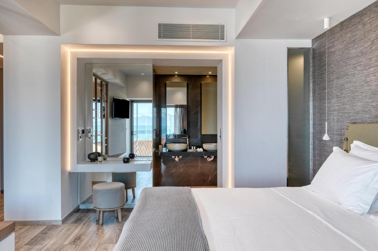 Hotel & 4*