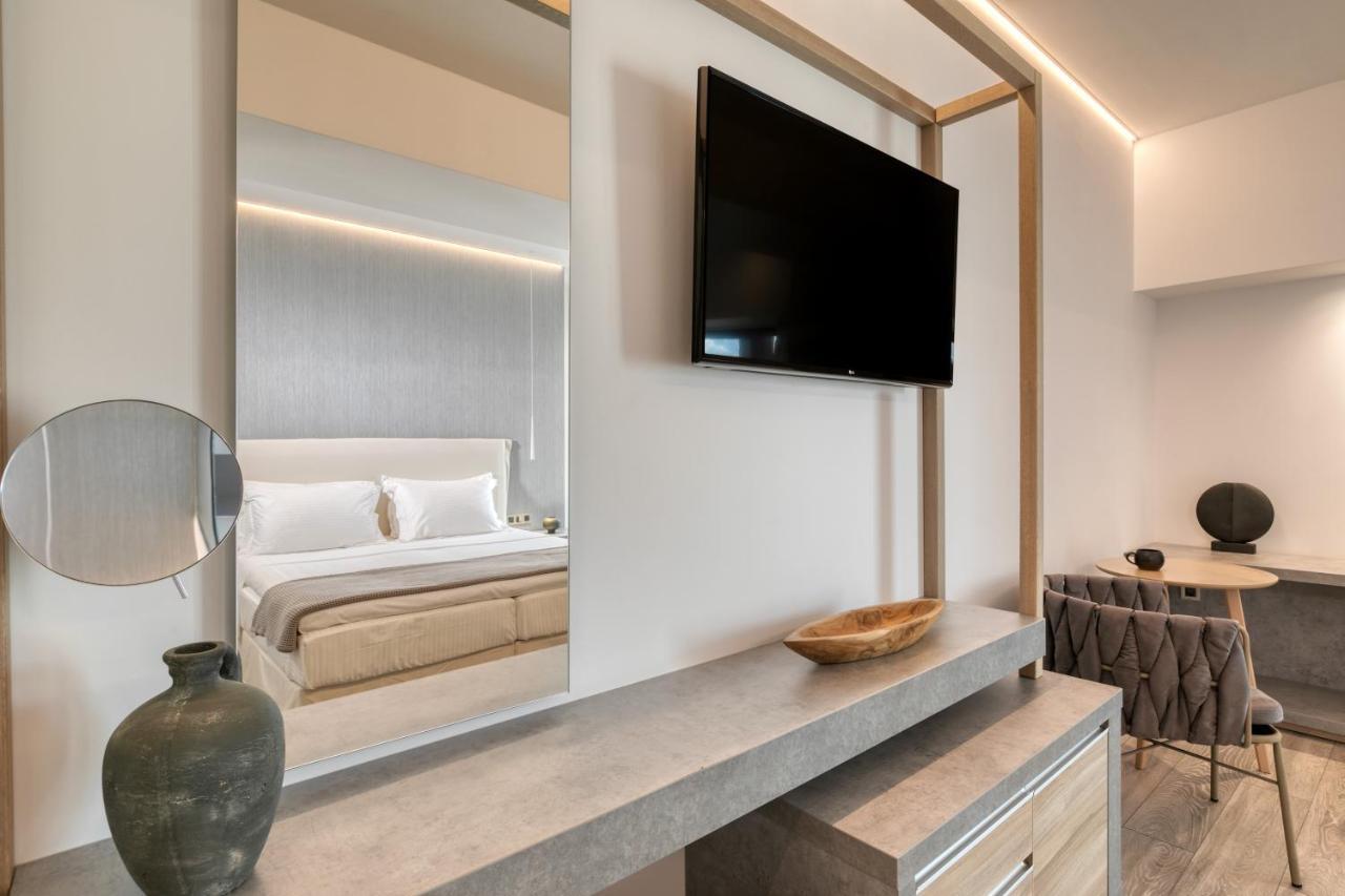 & Hotel Gythio